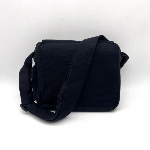 Lukla Messenger Bag Black with Yin Yang Embroidery - Picture 5 of 10